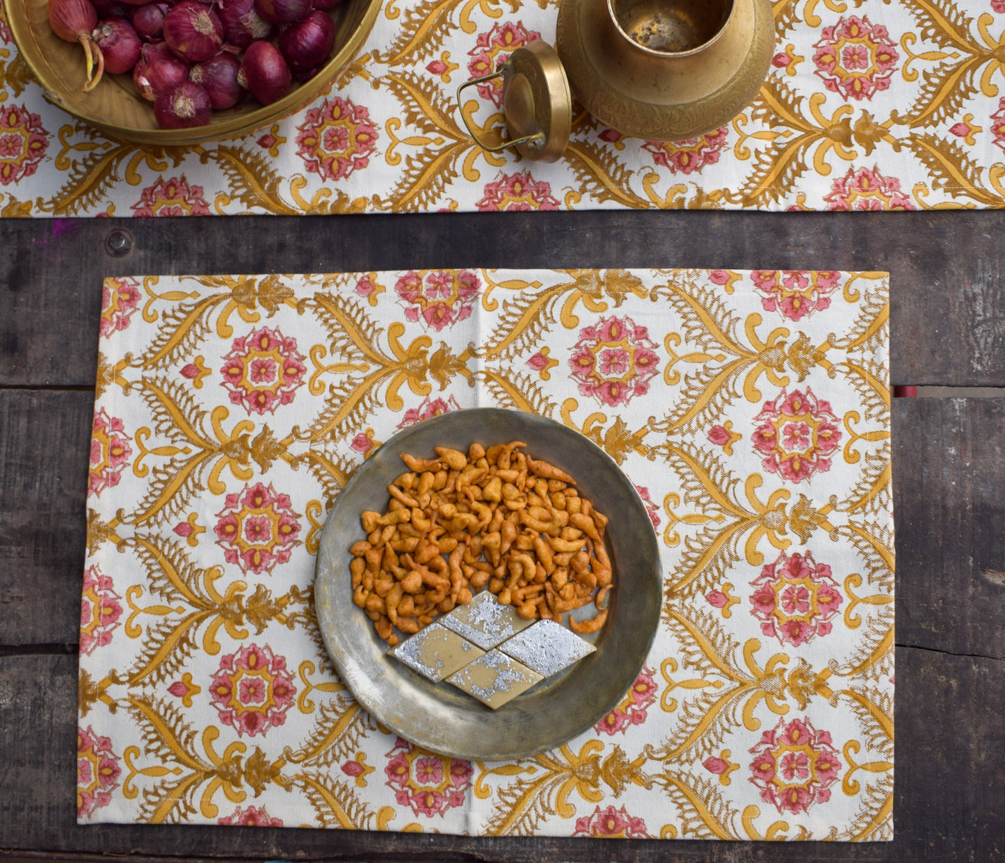 Table mat Basant